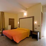 Ambasciatori - Bianchi 3* بيلاريا-إيجيا مارينا