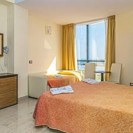 Ambasciatori - Bianchi 3*
