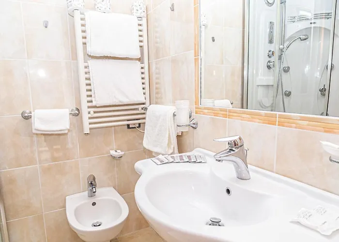 فندق Ambasciatori - Bianchi 3*