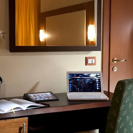 فندق Ambasciatori - Bianchi 3*