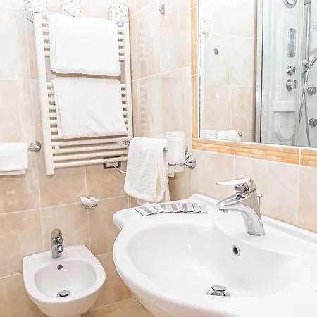 فندق Ambasciatori - Bianchi 3*