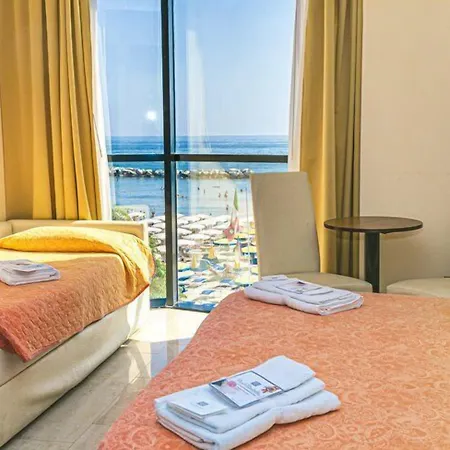 Ambasciatori - Bianchi 3* ベラーリア・イジェア・マリーナ