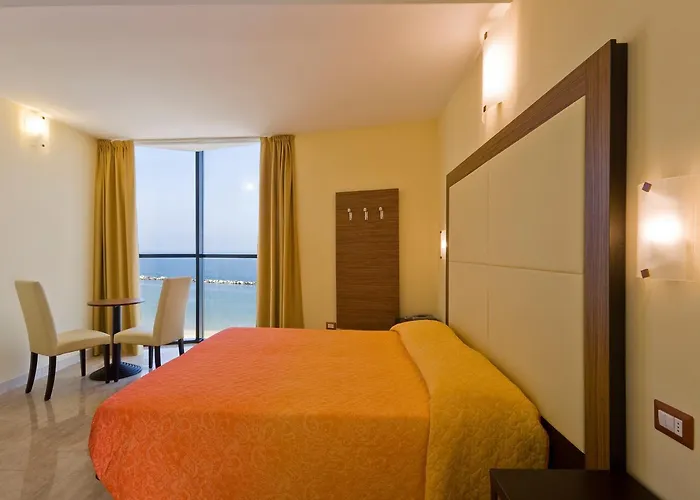 Hotel Ambasciatori 3*